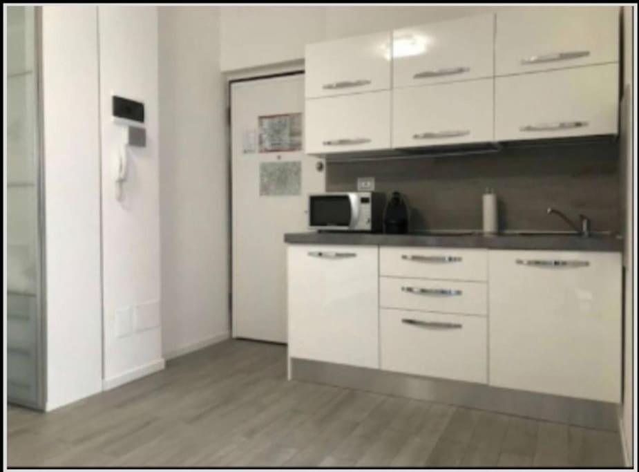 מילאנו Lolo Apartment מראה חיצוני תמונה